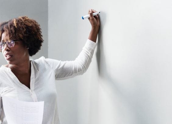 contratar-curso-de-ingles-para-empresa Ventajas de los cursos de inglés para empresa