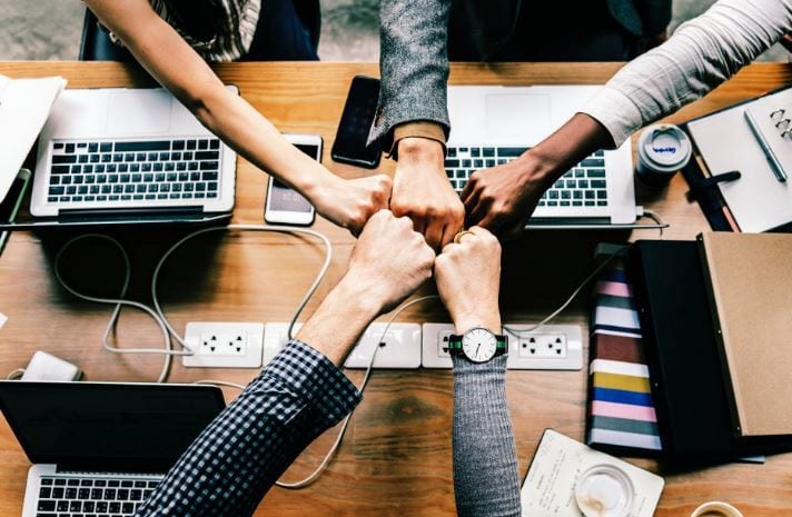 curso-de-ingles-para-equipos-ganadores Los cursos de inglés para empresa mejoran la productividad