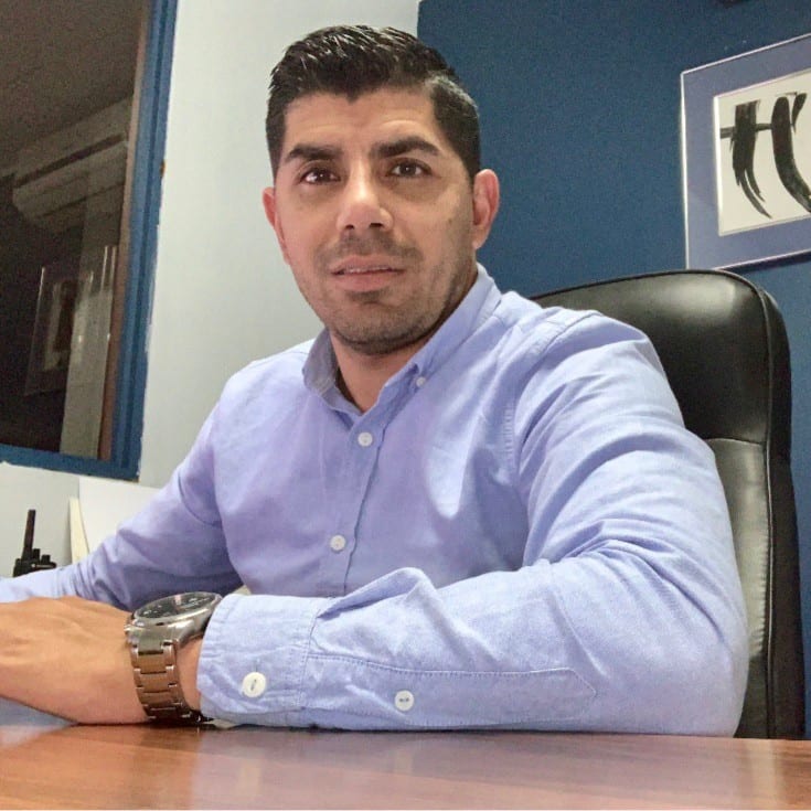 Mauricio Bolaños R